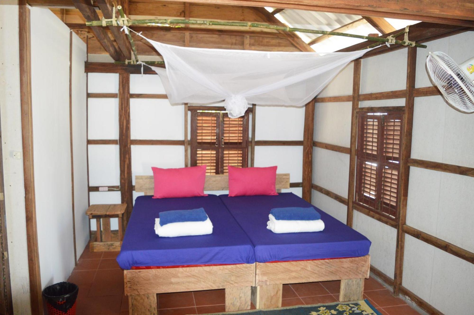 Palm Beach Bungalow Resort Prek Svay Village ภายนอก รูปภาพ