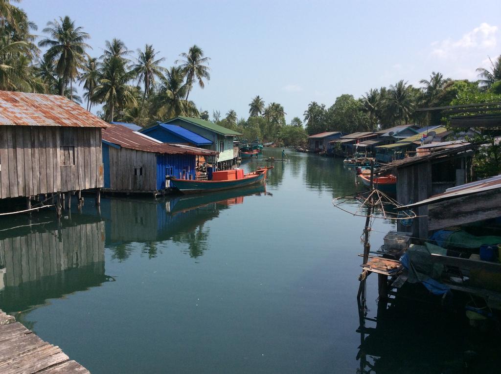 Palm Beach Bungalow Resort Prek Svay Village ภายนอก รูปภาพ
